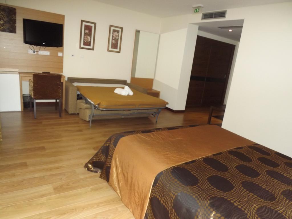 Hotel Do Vale 아기아르 다 베이라 외부 사진