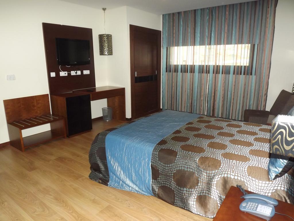 Hotel Do Vale 아기아르 다 베이라 외부 사진