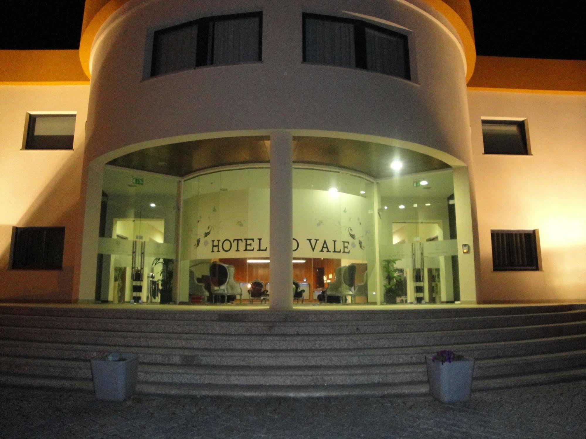 Hotel Do Vale 아기아르 다 베이라 외부 사진